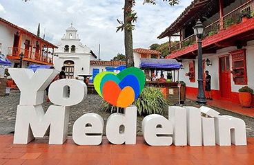 Letter sign with Medellín name